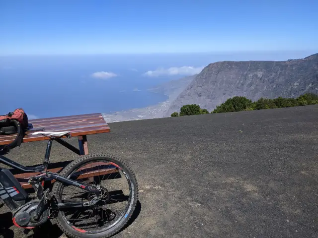 decollage de Dos Hermanas